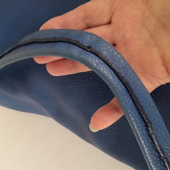 Burberry Pebbled Leather Cale Hobo Shoulder Bag - Picture 5 of 12